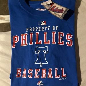 NWT Phillies t shirt